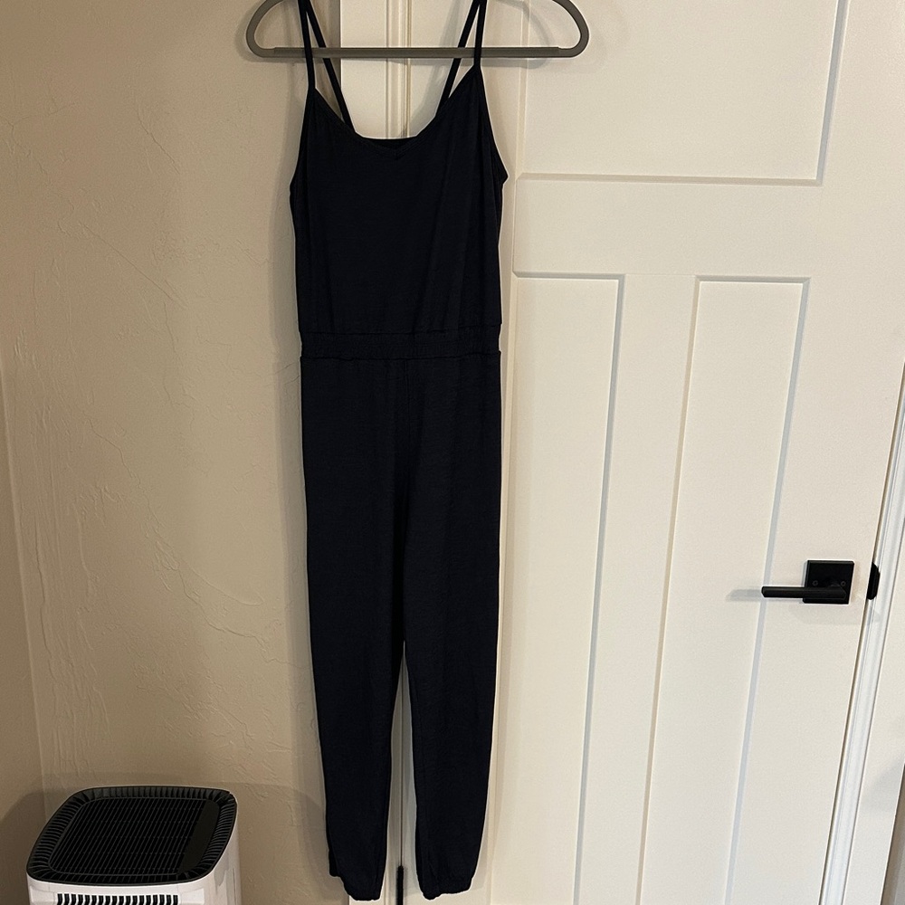 Vuori navy Jumpsuit size small